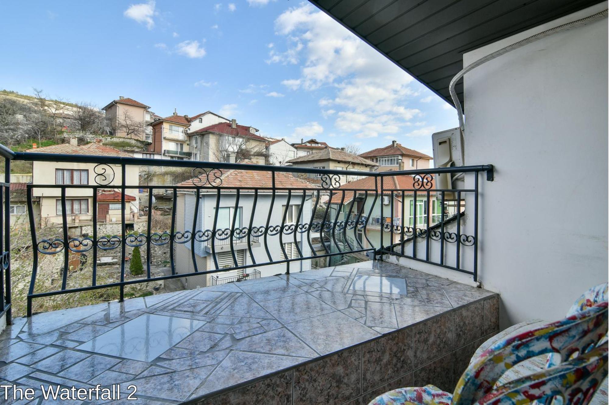 Самостоятелни Стаи "Водопада" Balchik Exterior photo